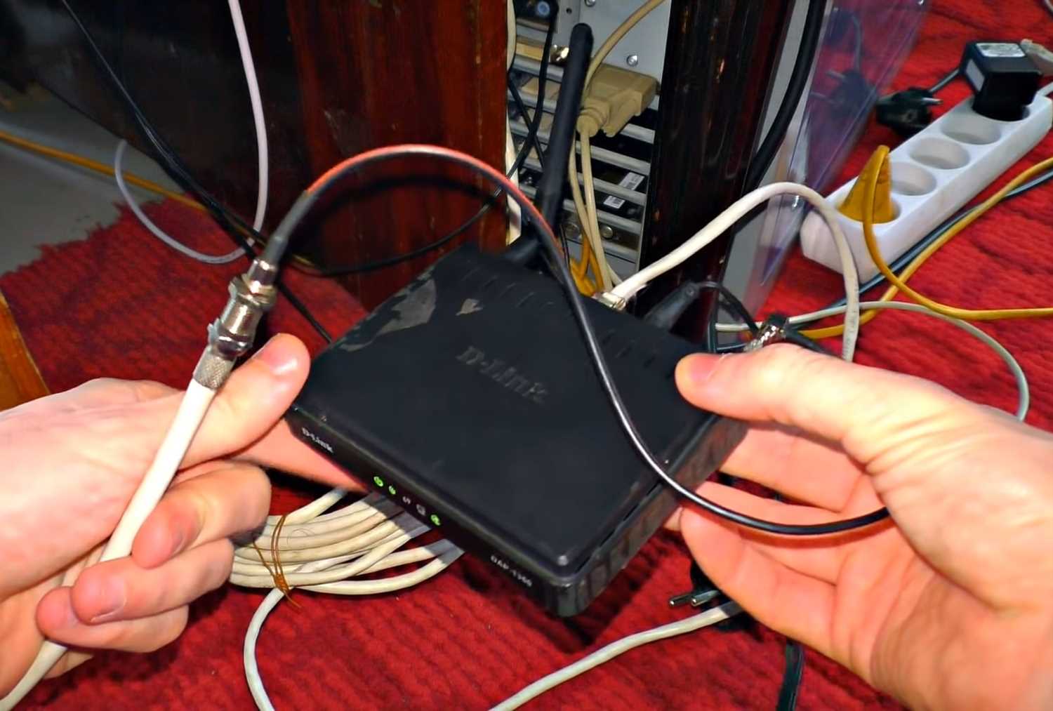 Воспользуйтесь Wi-Fi-адаптером для подключения к интернету